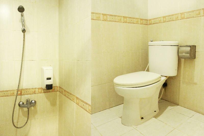 Oyo 119 Belvena Hotel Джакарта Экстерьер фото